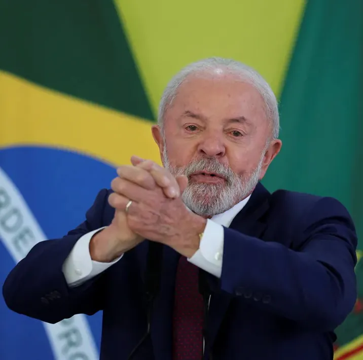 Brazil’s Lula calls for diplomacy amid rising US-Venezuela tensions, offers mediation